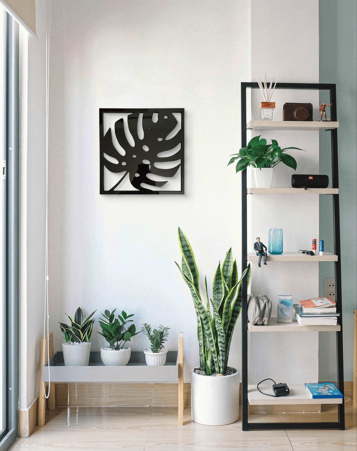 Monstera wall frame